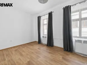 Pronájem bytu 1+kk, Úpice, Dr. E. Beneše, 20 m2