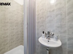 Pronájem bytu 1+kk, Úpice, Dr. E. Beneše, 20 m2