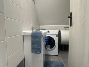 Pronájem bytu 1+kk, Praha - Strašnice, Královická, 32 m2