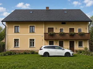 Prodej vícegeneračního domu, Sezemice, 310 m2