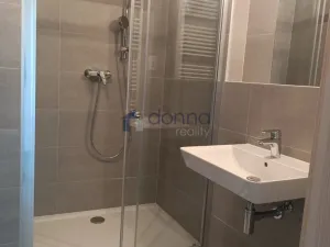 Pronájem bytu 2+kk, Praha, Hodkovická, 45 m2