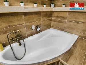 Prodej bytu 2+1, Chomutov, Holešická, 62 m2