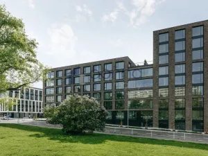 Pronájem kanceláře, Praha, Italská, 912 m2