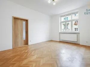 Pronájem bytu 2+1, Brno, Srbská, 73 m2