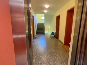 Pronájem bytu 1+kk, Praha, Na okraji, 33 m2