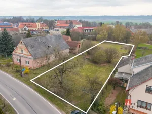 Prodej pozemku pro bydlení, Dvůr Králové nad Labem - Žireč, 1821 m2