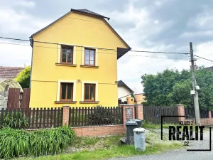 Prodej rodinného domu, Chorušice - Zahájí, 170 m2