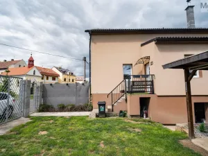 Prodej rodinného domu, Obrnice, nám. 5. května, 195 m2