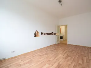 Pronájem bytu 2+1, Praha - Nusle, U gymnázia, 58 m2