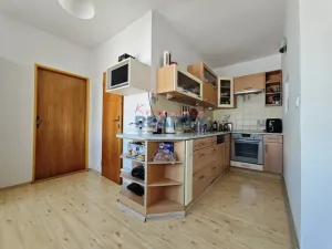 Pronájem bytu 3+1, České Budějovice - České Budějovice 7, Komenského, 77 m2