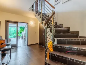 Prodej rodinného domu, Hostivice, 242 m2