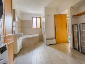 Prodej rodinného domu, Mšené-lázně - Vrbice, Mír. náměstí, 220 m2