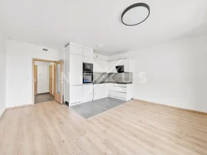 Pronájem bytu 3+kk, Praha - Strašnice, Strančická, 71 m2