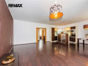Prodej bytu 2+kk, Praha - Záběhlice, Záběhlická, 77 m2