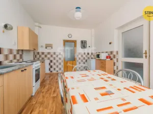 Prodej rodinného domu, Vrbatův Kostelec, 200 m2