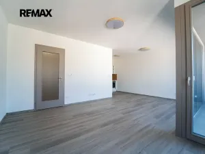 Pronájem bytu 1+kk, Kolín, 5. května, 42 m2
