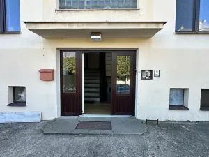 Dražba bytu 3+1, Žiželice, Komenského, 61 m2