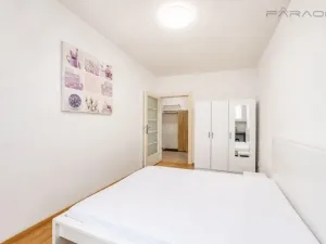 Prodej bytu 2+kk, Praha - Žižkov, Jana Želivského, 42 m2