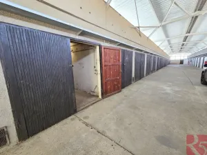Pronájem garáže, Praha - Podolí, Bohuslava Martinů, 36 m2