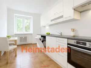 Pronájem bytu 2+1, Ostrava - Poruba, náměstí Boženy Němcové, 64 m2
