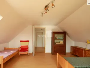 Prodej rodinného domu, Myslív, 286 m2