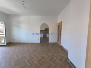 Pronájem bytu 2+1, Hradec Králové, Průmyslová, 98 m2