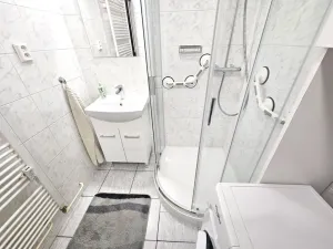 Pronájem bytu 2+1, Praha - Vokovice, Kladenská, 69 m2