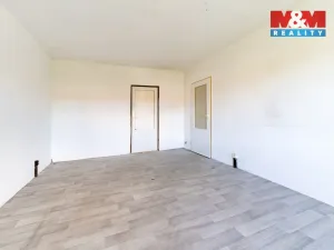 Prodej bytu 3+1, Cheb, U Stadionu, 75 m2