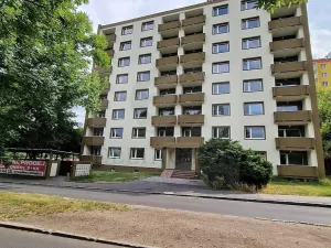 Pronájem bytu 2+1, Karlovy Vary, Charkovská, 51 m2
