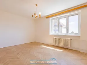 Prodej bytu 2+1, Znojmo, Smetanova, 54 m2