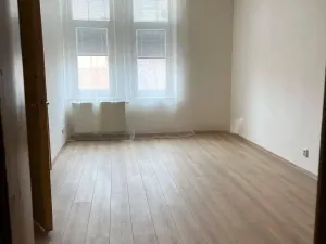Pronájem bytu 2+1, Praha - Libeň, Na hrázi, 86 m2