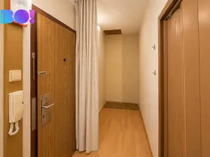 Prodej bytu 2+1, Olomouc, Politických vězňů, 42 m2
