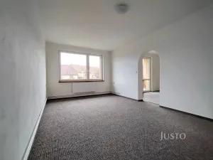 Pronájem bytu 4+1, Přeštěnice, 74 m2