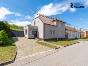 Prodej rodinného domu, Rašovice, 195 m2