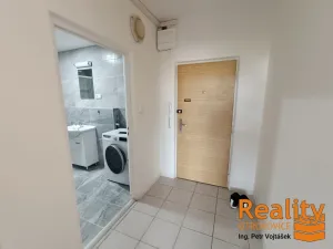 Pronájem bytu 1+kk, Zlín - Prštné, B. Němcové, 28 m2