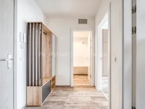 Pronájem bytu 2+kk, Hradec Králové, Průběžná, 58 m2
