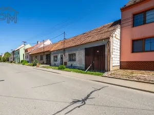 Prodej pozemku pro bydlení, Uhřice, 2318 m2