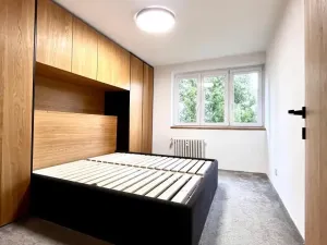 Pronájem bytu 2+1, Ostrava - Poruba, 1. československého armádního sboru, 58 m2
