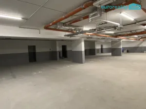 Pronájem garážového stání, Kutná Hora, Za Lidkou, 15 m2