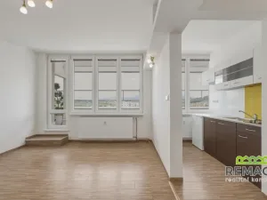 Prodej bytu 1+kk, Zlín, Ševcovská, 33 m2