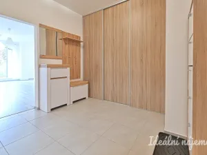 Pronájem bytu 2+kk, Brno, Langrova, 64 m2