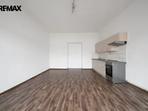 Pronájem bytu 2+kk, Hronov, T. G. Masaryka, 52 m2