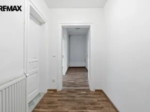 Pronájem bytu 2+kk, Hronov, T. G. Masaryka, 52 m2