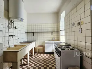 Prodej rodinného domu, Dobev - Stará Dobev, 180 m2
