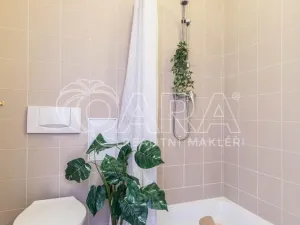 Prodej bytu 3+1, Praha - Malá Strana, Mělnická, 90 m2