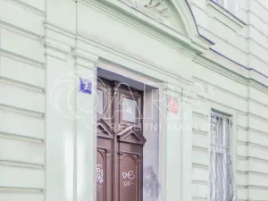 Prodej bytu 3+1, Praha - Malá Strana, Mělnická, 90 m2