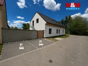 Pronájem bytu 3+1, Veltrusy, Douchova, 97 m2