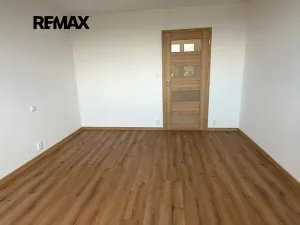 Pronájem bytu 3+kk, Praha - Strašnice, Gutova, 67 m2