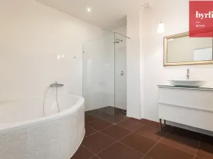 Pronájem bytu 2+kk, Opava, Mezi Trhy, 122 m2
