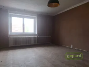 Prodej podílu 1/2 rodinného domu, Horoměřice, Sadová, 104 m2